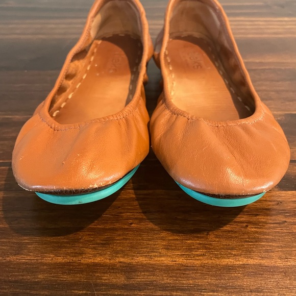 Tieks by Gavrieli Chestnut - Picture 2 of 6